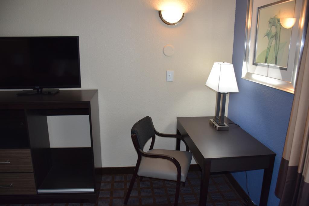 Hawthorn Suites By Wyndham Columbia Bagian luar foto